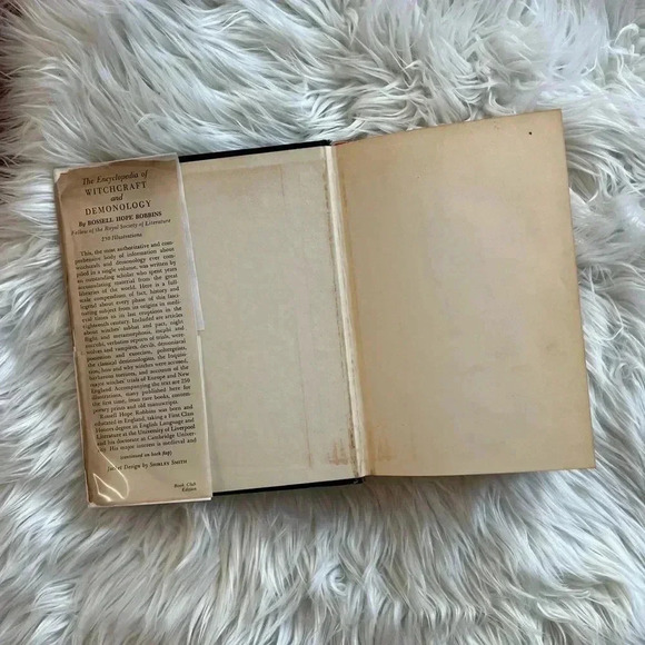The Encyclopedia Of Witchcraft and Demonology-Vintage Book 1959 By Robbins - Picture 3 of 8